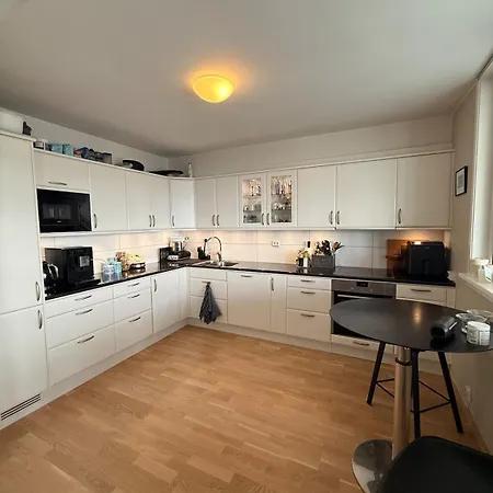 Apartment Bright Top-floor With Panoramic Views Near Ons