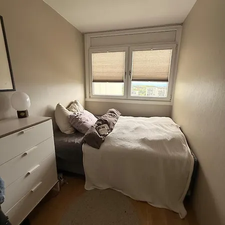 Bright Top-floor With Panoramic Views Near Ons