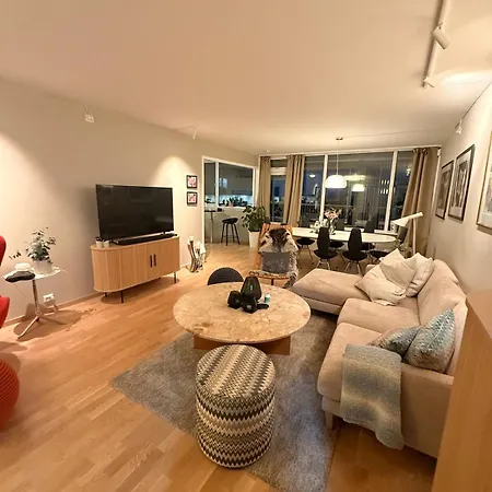 Bright Top-floor With Panoramic Views Near Ons *